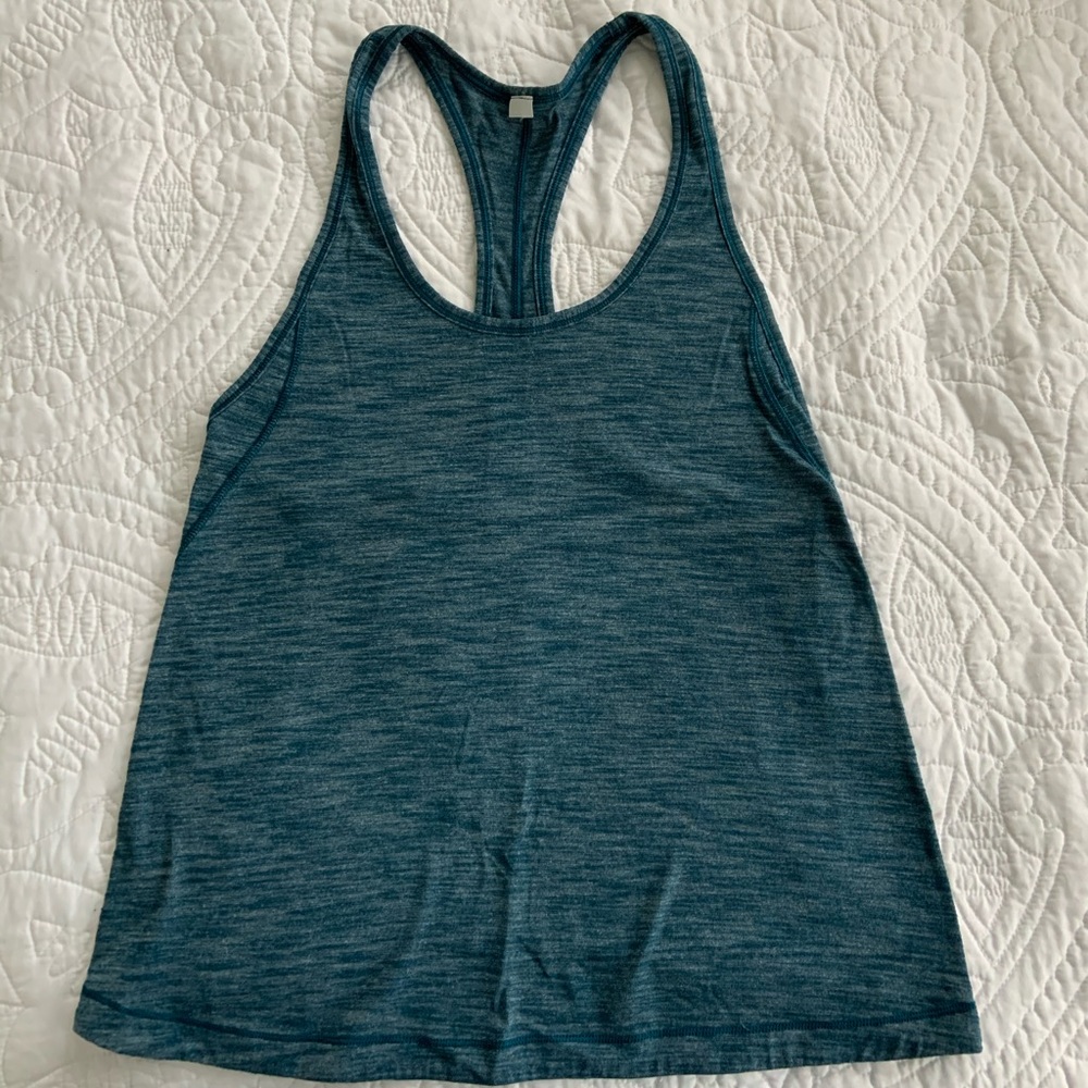 Lululemon tank